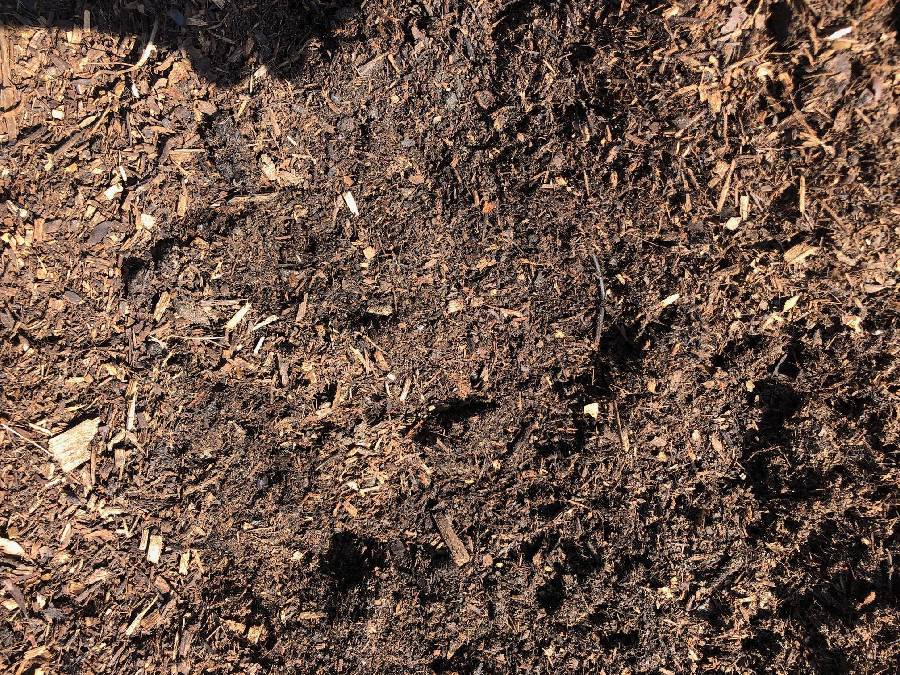 Aged leaf mulch from Hives Sand & Soil Tacoma Central Coast